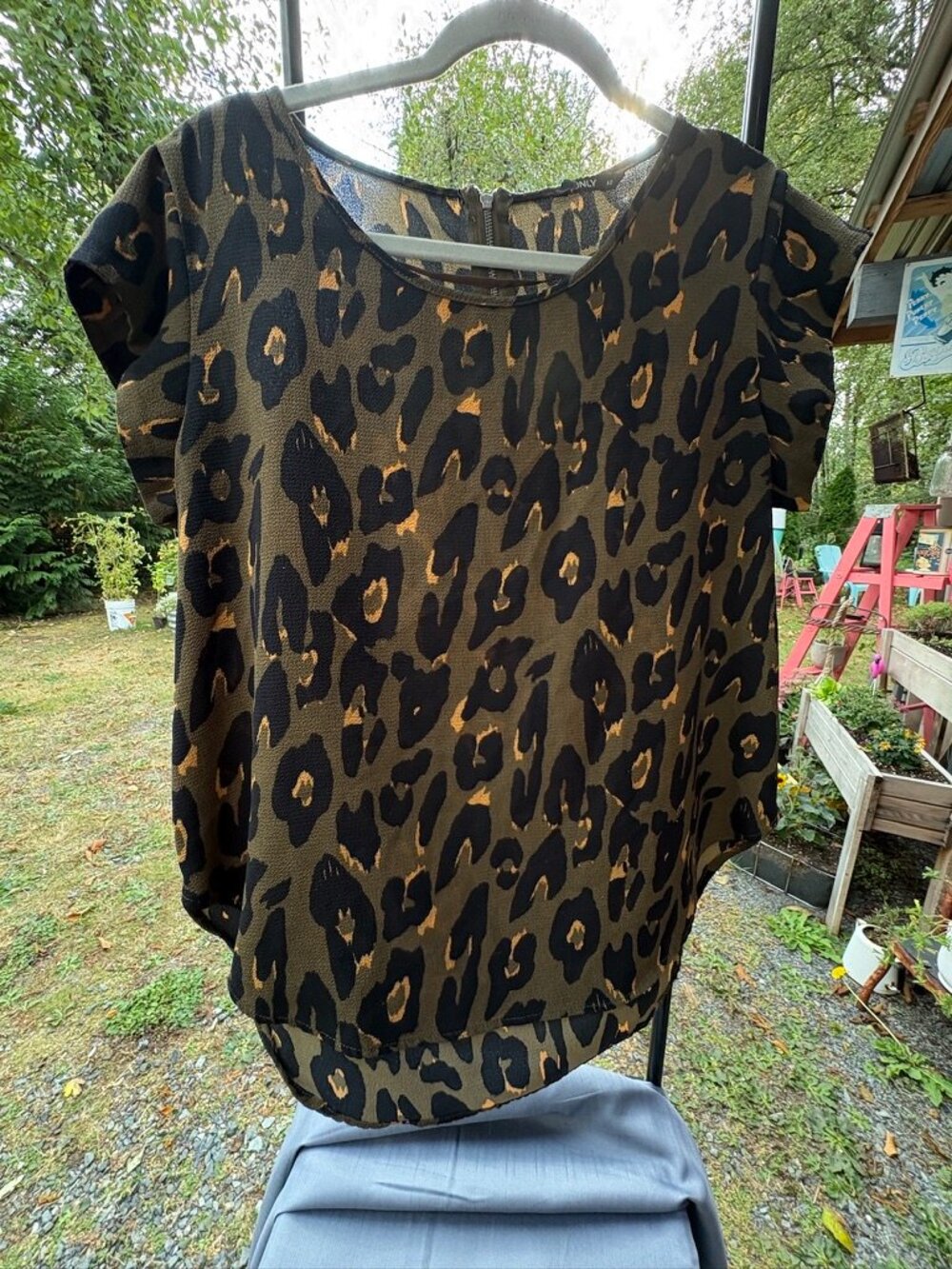 ONLY, Leopard Print, Scoop Neck, Short Sleeve, Zip Back Blouse – Size 42